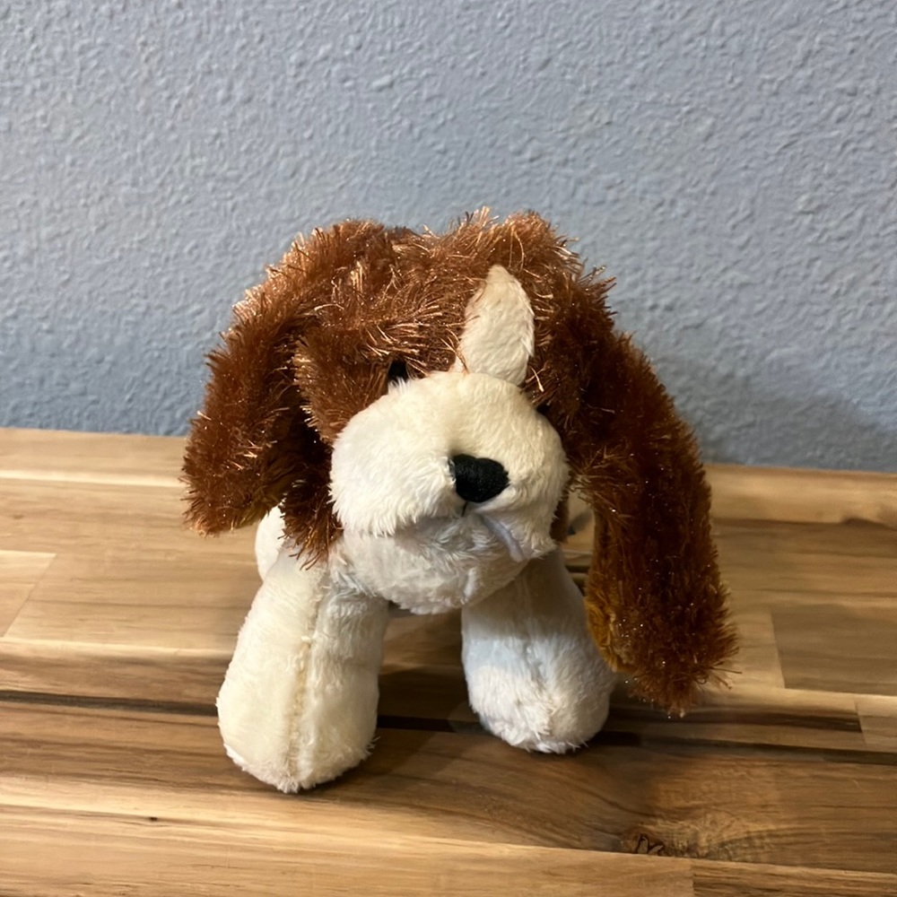 Lil Kinz Basset Hound Webkinz WITH CODE